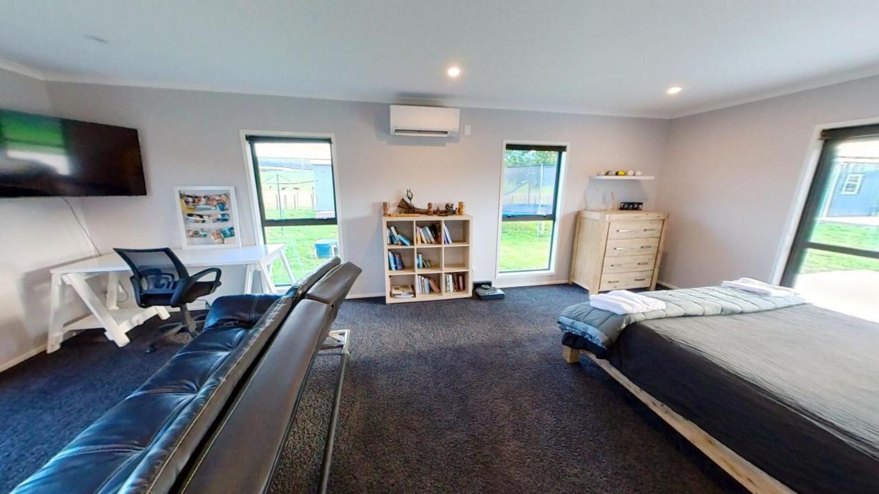 Full Holiday Home To Yourself, Up To 21 Guests Atiamuri Esterno foto