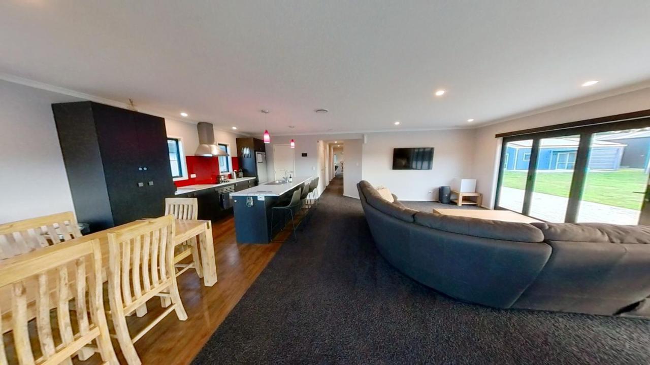 Full Holiday Home To Yourself, Up To 21 Guests Atiamuri Esterno foto