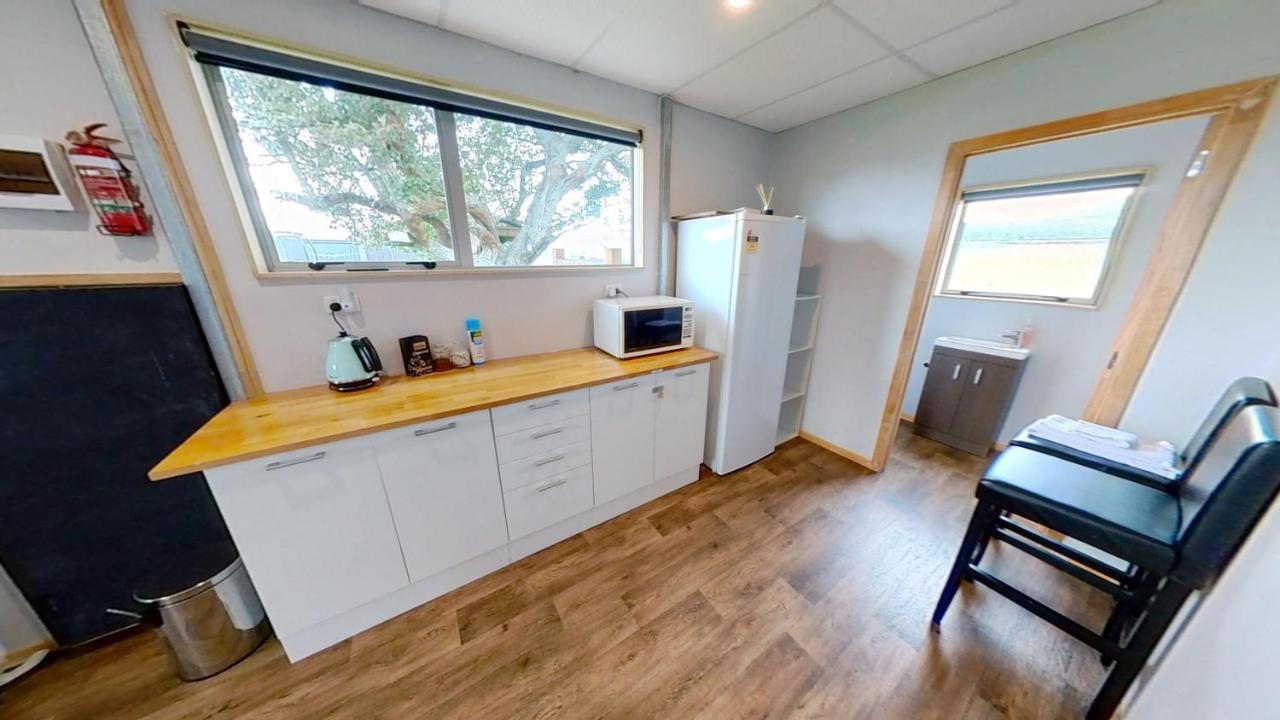 Full Holiday Home To Yourself, Up To 21 Guests Atiamuri Esterno foto